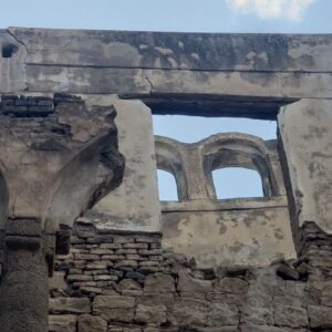 سمسرة مصرفية قديمة في صنعاء